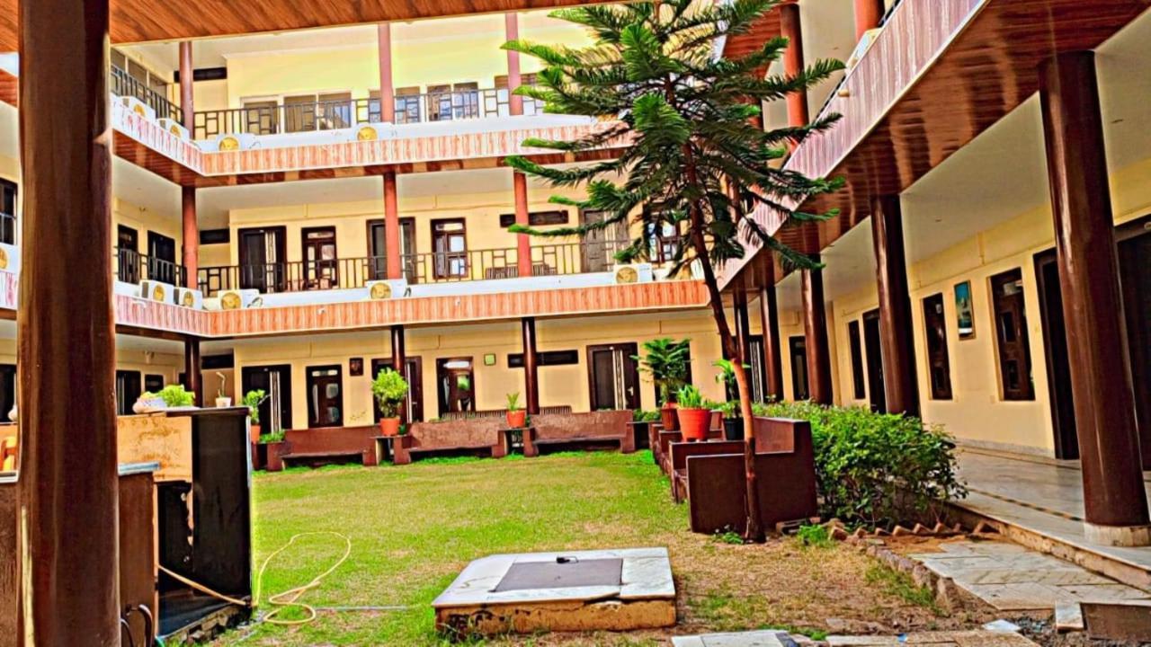 Goyal Plaza Hotel 5 Mint. Waling Distance From Pushkar Lake 外观 照片