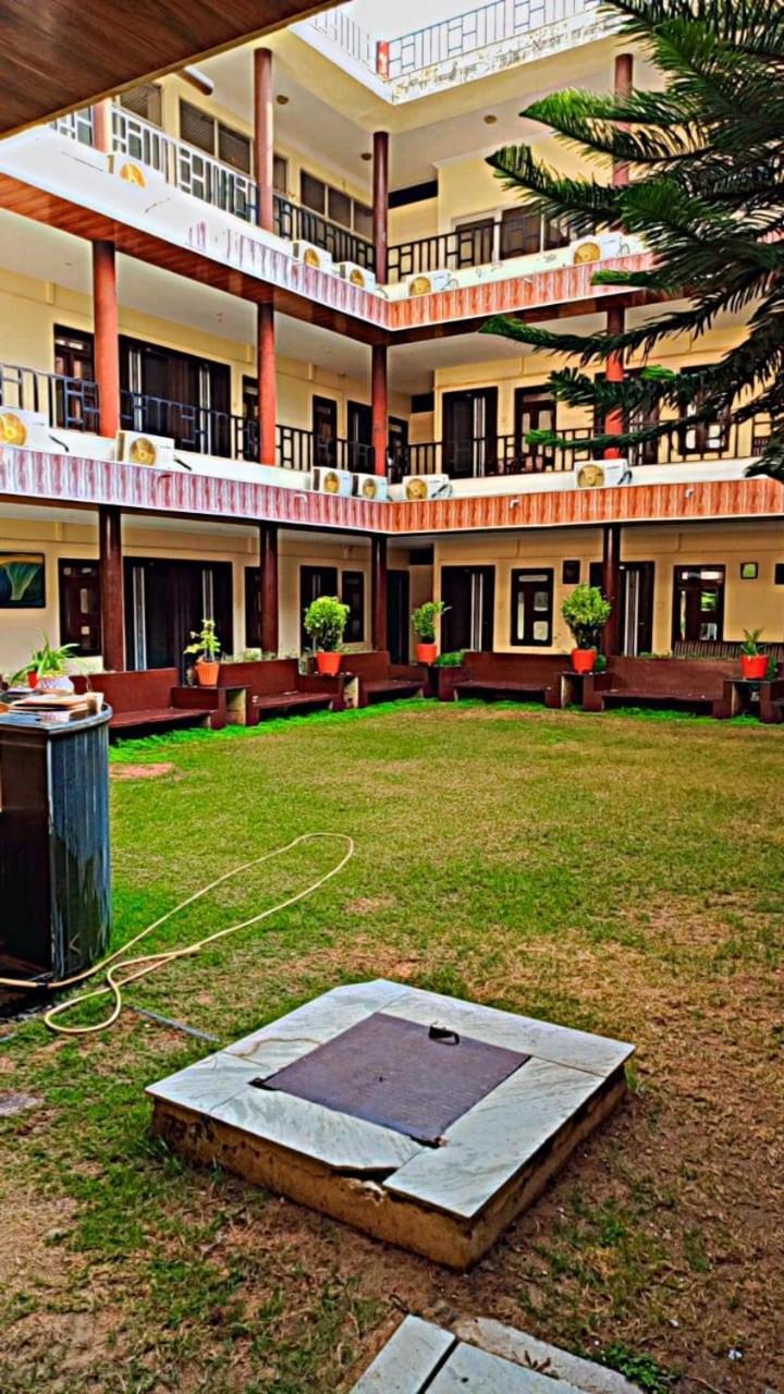 Goyal Plaza Hotel 5 Mint. Waling Distance From Pushkar Lake 外观 照片